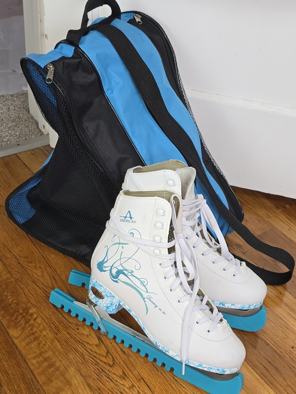 American Athletic Shoe Women's Recreational Ice Skates with Bag Size 8